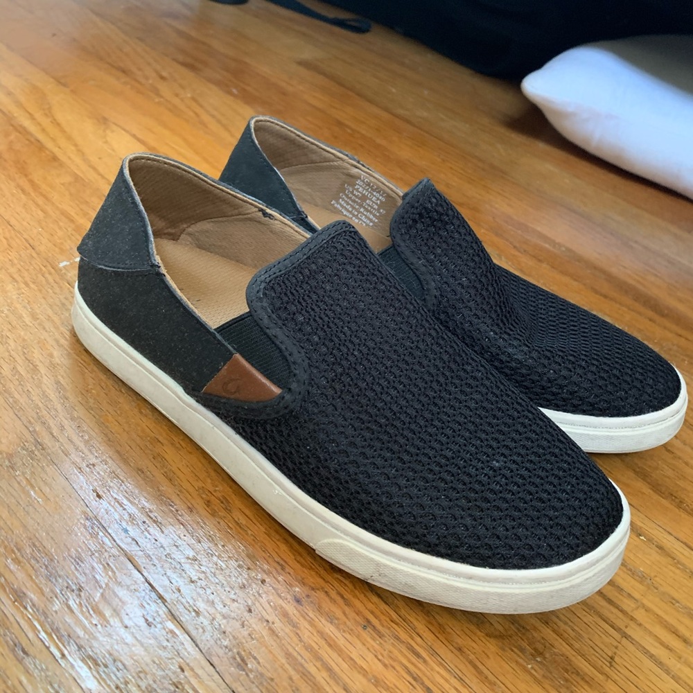 OluKai sneakers